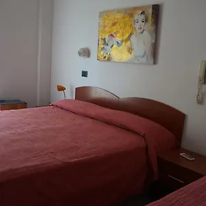 Daria Hotel